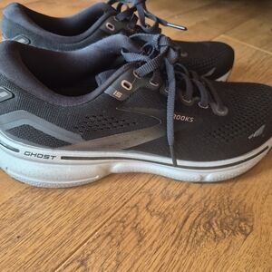 Brooks Men's Black Running Shoes